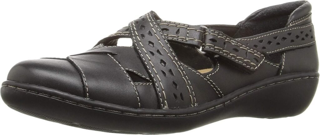 Clarks Womens Ashland Spin Q Loafer