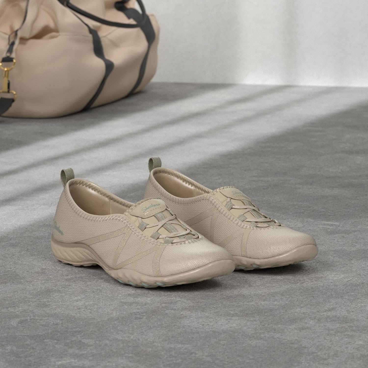 Skechers Women’s Breathe-Easy-A-Look Review post thumbnail